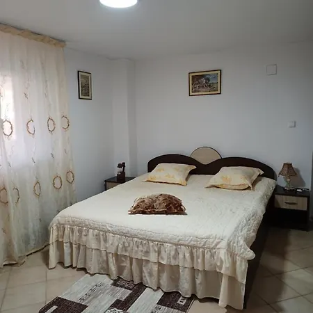 Casa Mariana - Comuna Arefu, Transfagarasan